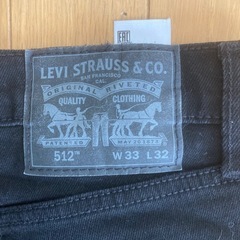 リーバイス黒　33-32の画像