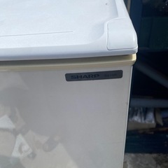 SHARP 150L 冷蔵庫の画像
