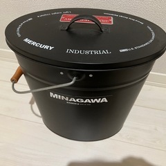 mercury バケツ　黒　インテリア
の画像