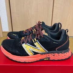 〈値札タグ有り〉new balance Fresh Foam X Hierr v7 GTX 27.0cmの画像