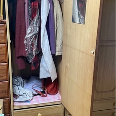 洋服ダンスの画像