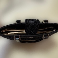 バック おしゃれ 黒 の画像