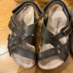 ミネトンカ ブーツやモカシンシューズ クロックスの画像