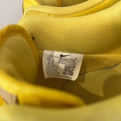 Nike Air Force 1 イエロー/ブラックの画像