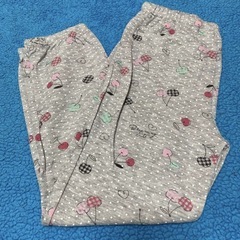 新品 長袖 パジャマセトア 140 の画像