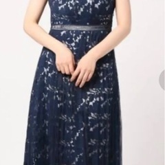 結婚式　ドレス　袖なしの画像