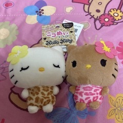 新品 ニコぬいキーホルダー HELLO KITTY 日焼けキティの画像