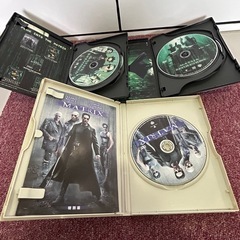中販紅　【Week】 ワーナーホームビデオ株式会社　DVD MATRIXマトリックス 3本　現状渡し　09-29-01 の画像