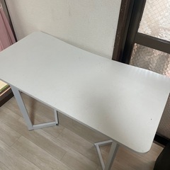 机の画像