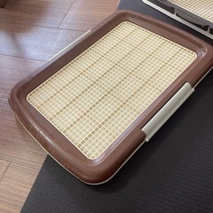 犬用トイレトレイ2点メッシュカバー付きの画像