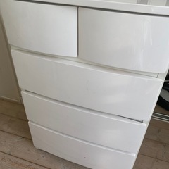 タンス　チェスト　白　シンプルの画像