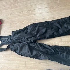 スキーウェア 130cm 少し訳あり 調整紐付きの画像