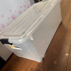 深74コロ付き収納BOXの画像