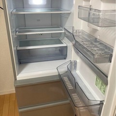 2018年製　AQUA冷蔵庫 272Lの画像