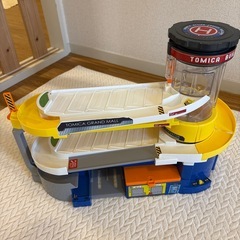 ダブルアクショントミカビル　子供　おもちゃ　男の子の画像