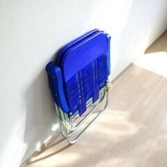 フォールディングチェア２脚（ブルー）【小金井市民限定】（小金井市再生家具）品番：09-05-31 ※新規優先の画像