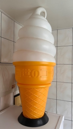 ソフトクリーム看板　ライト付き