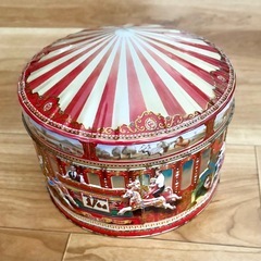 【レア】チャーチル メリーゴーランド缶 おしゃれ かわいい  Churchill's Carousel レトロ　お菓子イギリス土産の画像