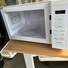 【2024年製　美品】アイリスオーヤマ製　電子レンジ「IMB-T178-W」の画像