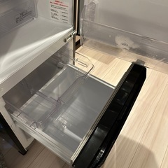 お渡し先決定【冷蔵庫】三菱ノンフロン冷凍冷蔵庫の画像
