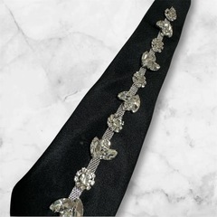 🤍ビジューネクタイ𝟤の画像