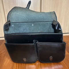 本革サドルバッグ ダブルステッチ クロコ型押し ストリートバイカーズの画像
