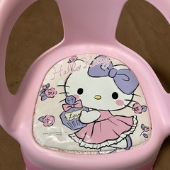 子供さん用の椅子です。の画像
