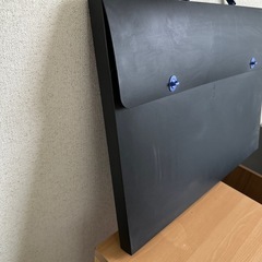 絵画　デザイン持ち運びケースの画像