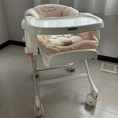 combi ハイローチェアの画像