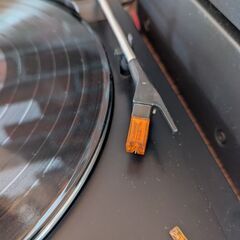レコードプレイヤー中古品、状態はよくないです。の画像