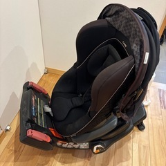 combi チャイルドシートの画像