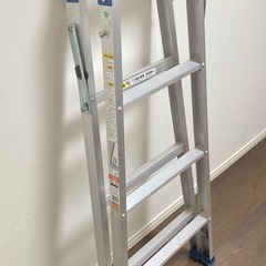 【10月4日（土）午後引き取り限定】脚立の画像