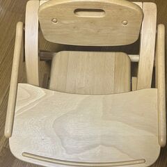 木製ベビーチェア　ローチェアの画像