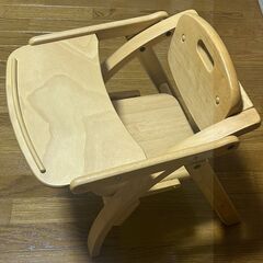 木製ベビーチェア　ローチェアの画像