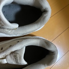 バドミントンシューズの画像