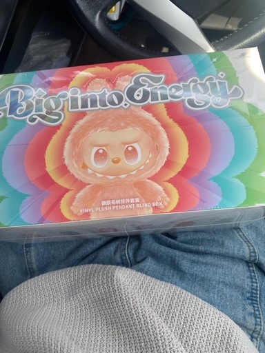 投稿3　新品未使用　ラブブ　シュリンク付き