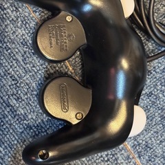 GCコントローラー2個＋swich PC接続アダプタ付きの画像