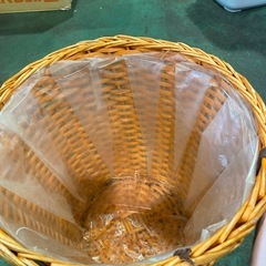 ゴミ箱の画像