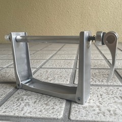 自転車用 クイックリリース式 リア用エンド金具 シルバー の画像