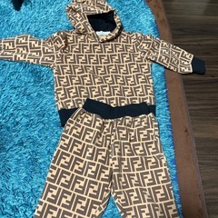 子供服　フェンデー風の画像