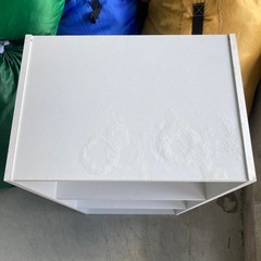 3段カラーボックスの画像