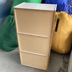 3段カラーボックスの画像