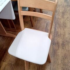 ★リユースのサカイ水戸店★2人掛けダイニングセットホワイト×ナチュラルH71×D75.5×W92～120クリーニング済みMT5602の画像