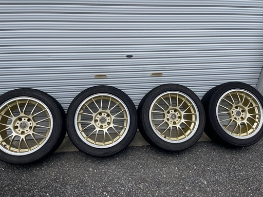 タイヤとホイールのセット