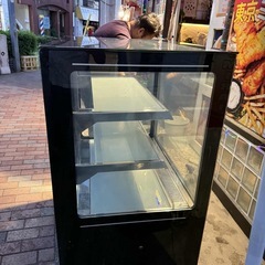 対面冷蔵ショーケース(角型)の画像