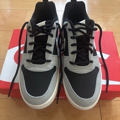 【新品未使用】NIKE COURT BOROUGH LOW PREM 26.5cmの画像