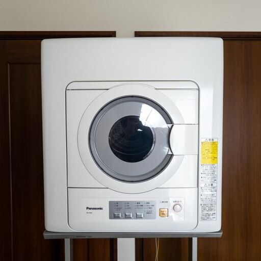【玄関先引き渡し限定】Panasonic 衣類乾燥機 NH-D503（2020年製・5kg）ユニット台付き