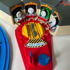タカラトミー きかんしゃトーマス 色々セット ベーシックセット たためるトーマス機関庫 単品車輛 13点セット 中古美品 の画像