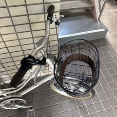 大人用自転車　ミニベロ　20インチ　　オートライト　6段ギア　NESTO refmo  ネスト、リフモの画像