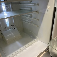 冷蔵庫　差し上げます
の画像